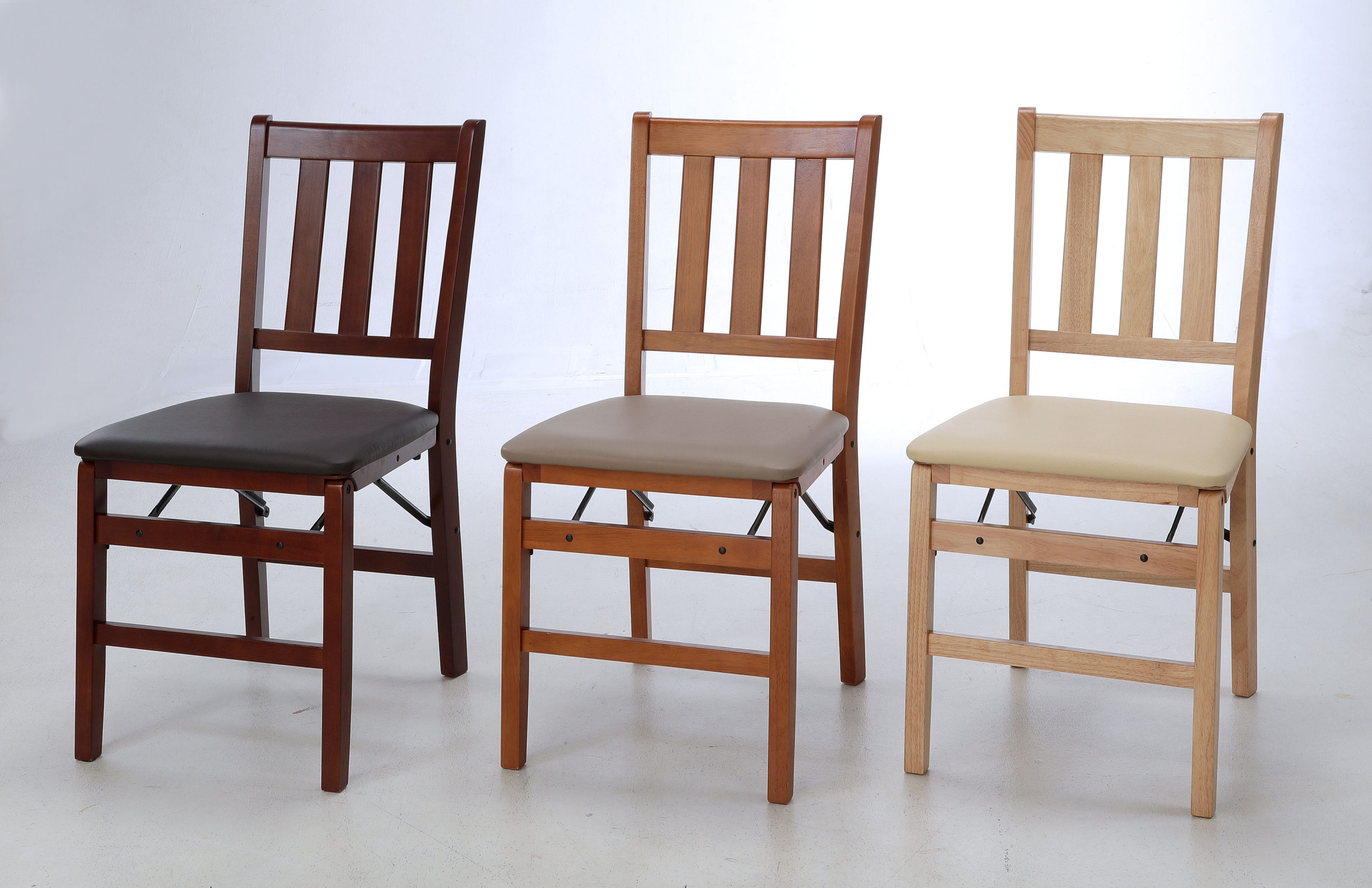 3色から選べる便利な折りたたみ椅子